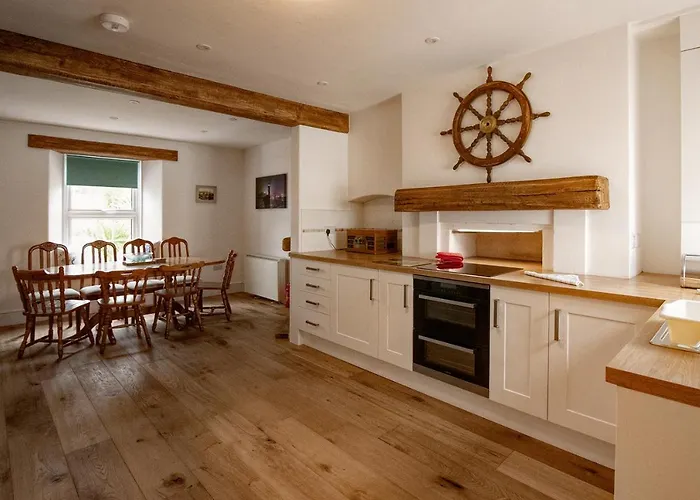 Coastguard Cottage Cornwall - Sea & Harbour Views